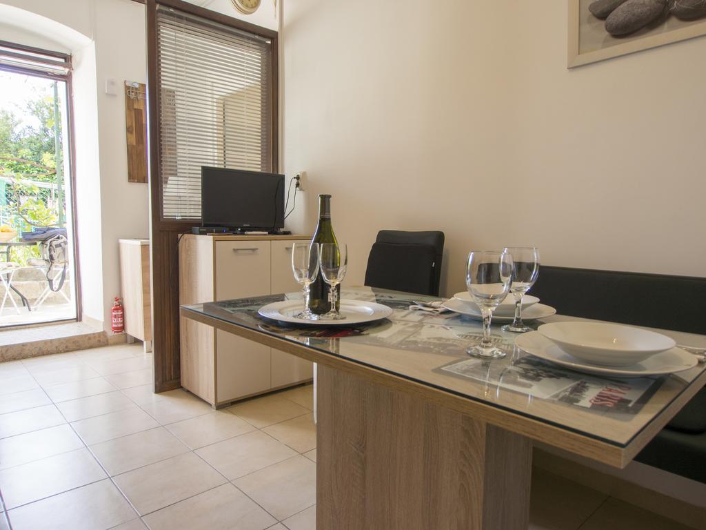 Apartment Dominik Спліт Екстер'єр фото