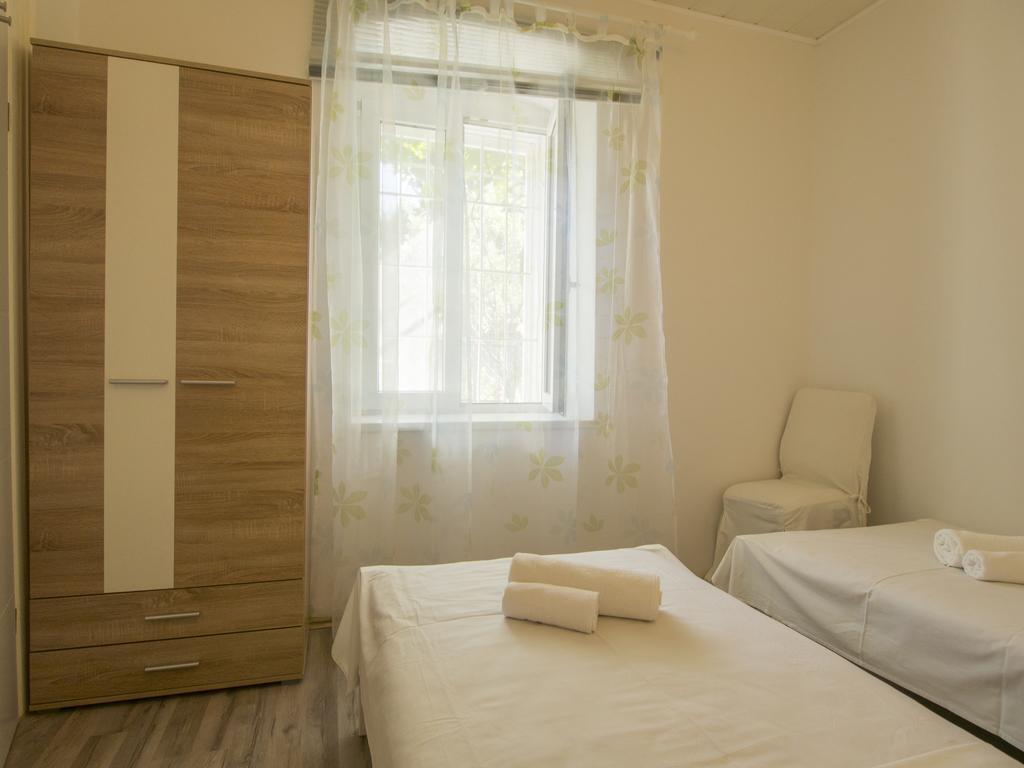 Apartment Dominik Спліт Екстер'єр фото
